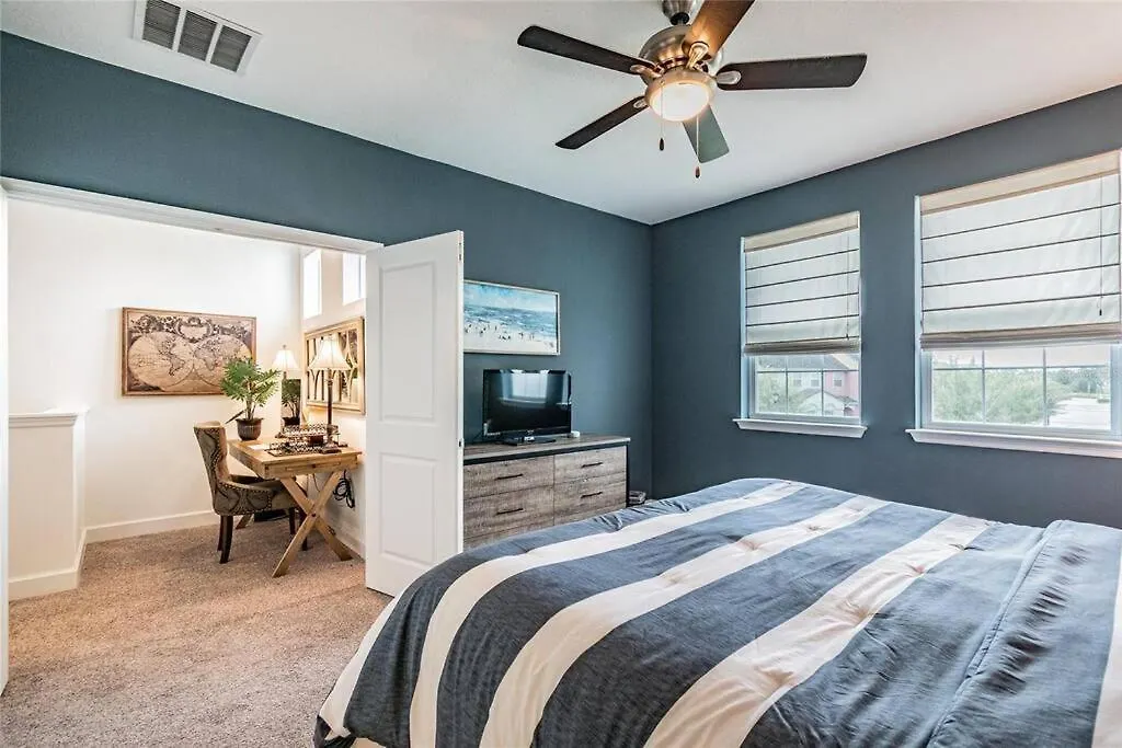 Pool Home Champions Gate Area With Resort Amenities Next To Disney Davenport Holiday home