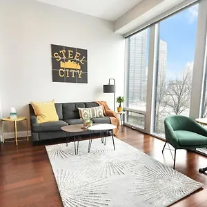 https://hostwise-stays-the-washington-at-chatham-free-15219.hotels-in-pittsburgh.com