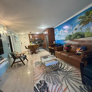 https://aloha-waikiki-condo-2beds-2baths-free-parking.hotelsinhawaii.org